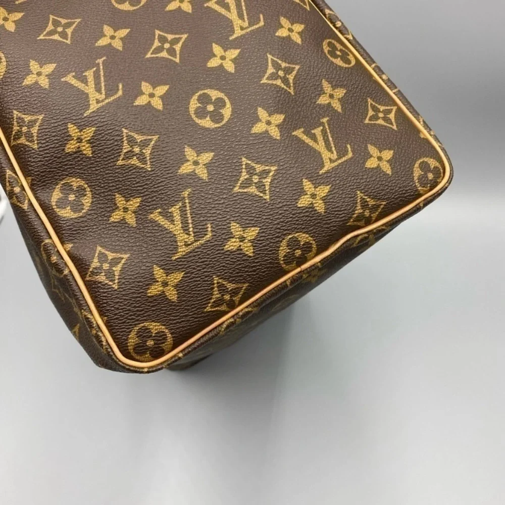 Louis Vuitton Monogram Speedy 40 Bag